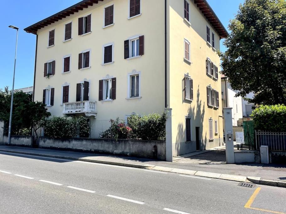 Near Airport - Loft Universita 4 Posti Letto Bergamo Buitenkant foto